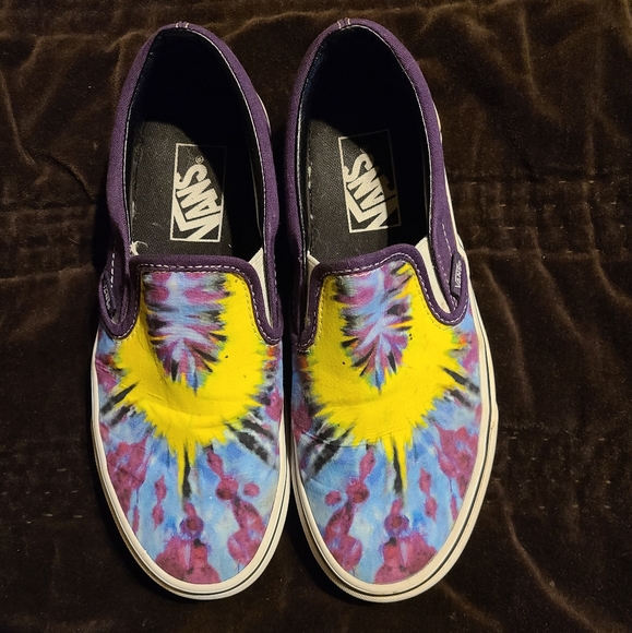 Vans - Picture 2 of 7